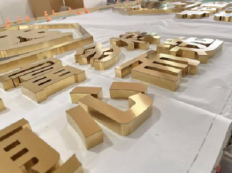 西昌拉丝不锈钢字的特点。